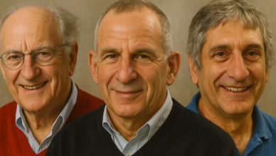 3 Peraih Nobel Fisika 2025, Temukan Cara Menembus Dinding dengan Fisika Kuantum Para peraih Hadiah Nobel Fisika 2025, John Clarke, Michel H. Devoret, dan John M. Martinis.